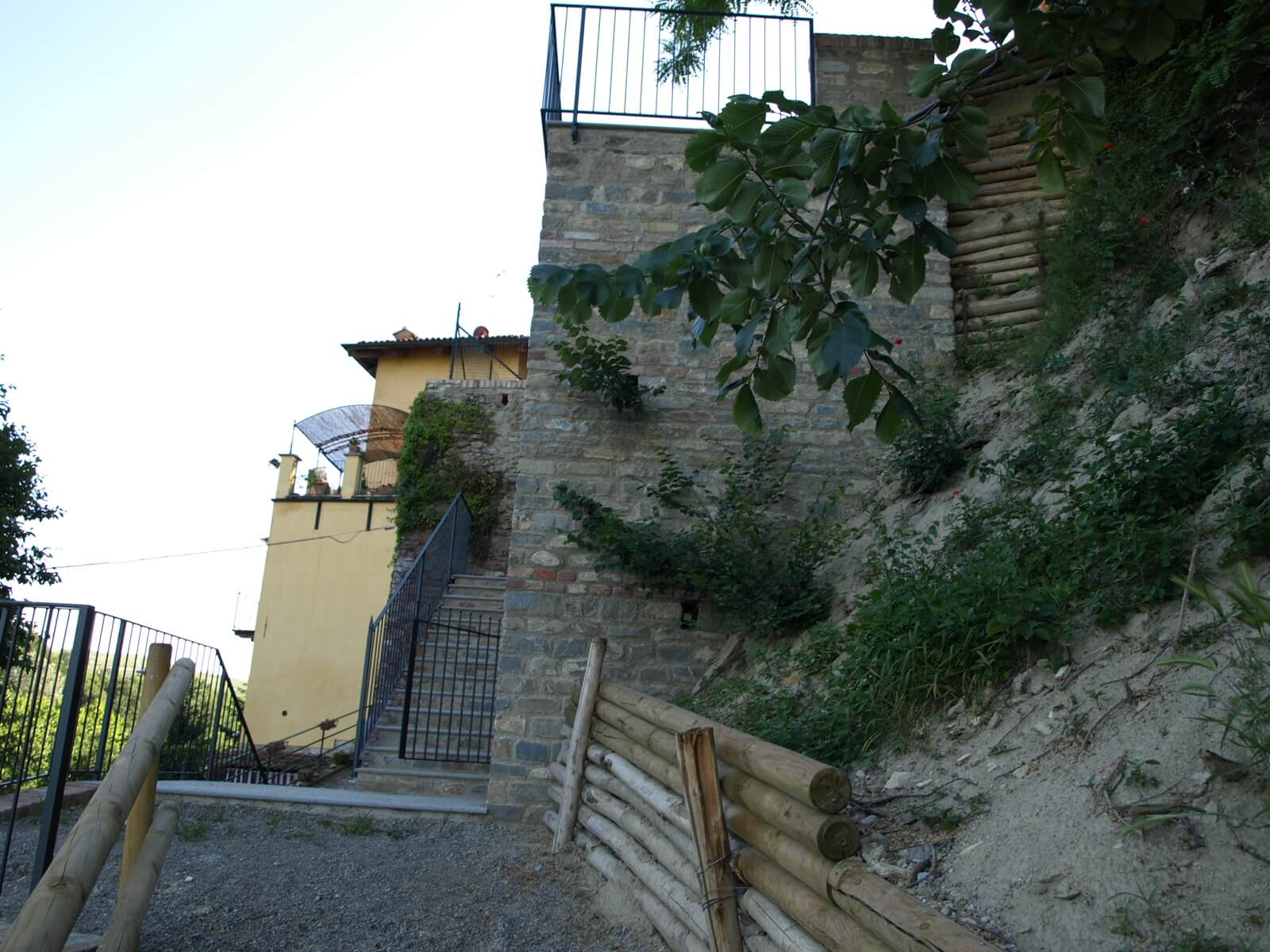 Castello-di-Barolo-Opere-di-consolidamento-scalinata-Studio-tecnico-POD